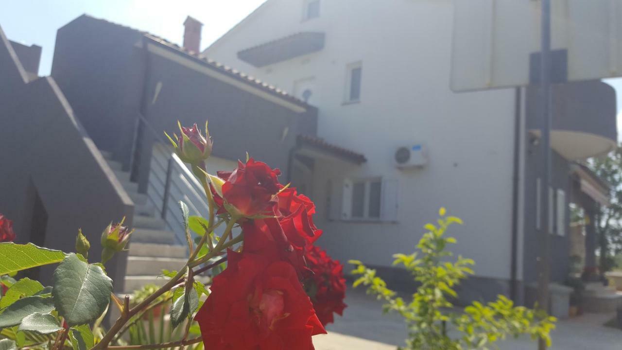 Luna Pula Exterior foto